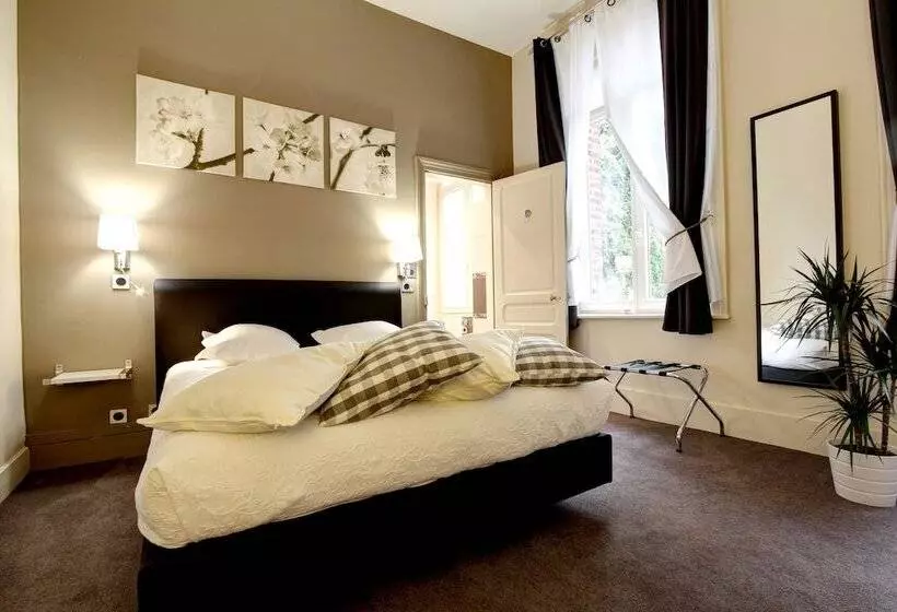 スタンダードルーム, Logis Manoir De Fourcy