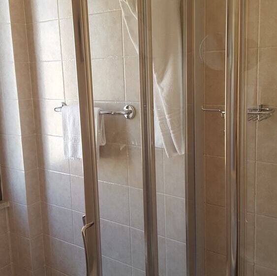 اتاق استاندارد, Nuovo Albergo