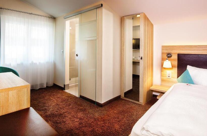 اتاق استاندارد یک نفره, Oberland