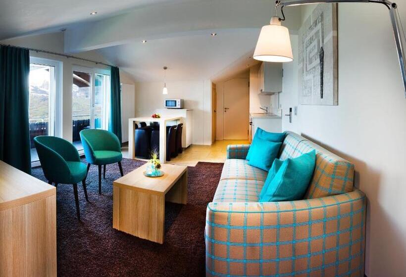 سوئیت با بالکن, Oberland