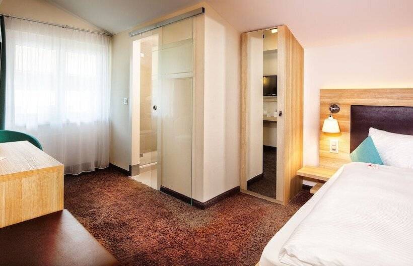 اتاق استاندارد یک نفره, Oberland