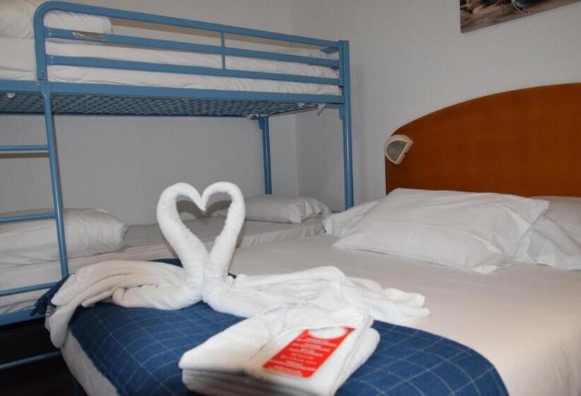 ファミリールーム, Quick Palace Saint Brieuc