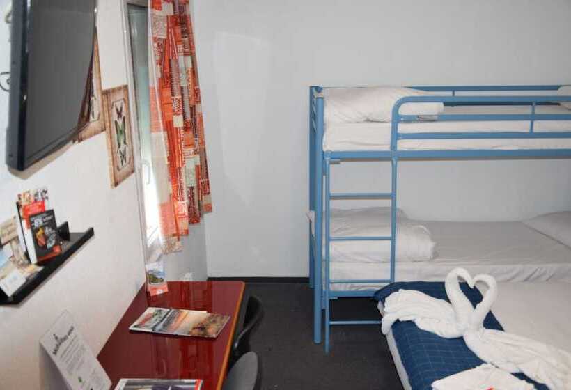 ファミリールーム, Quick Palace Saint Brieuc