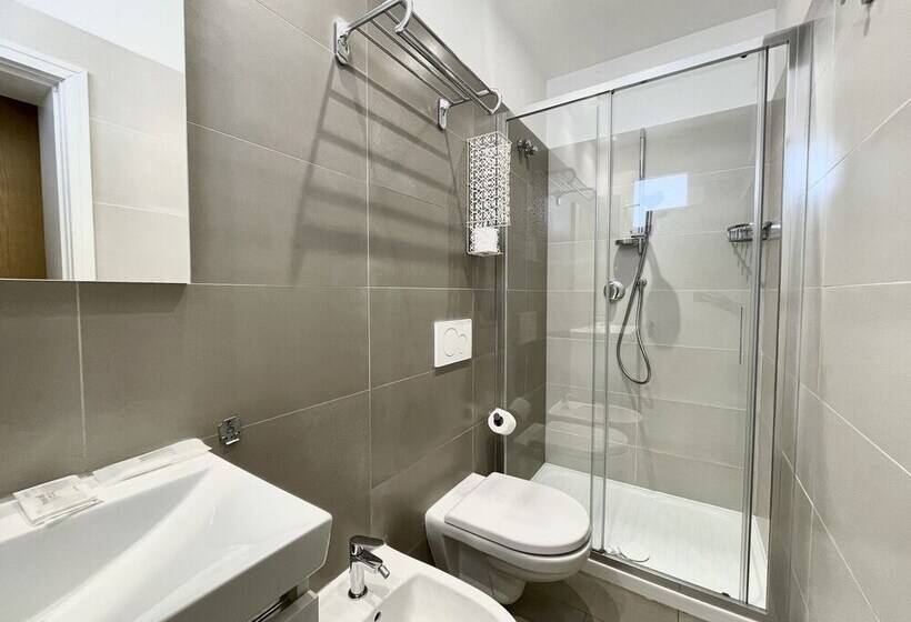 스탠다드 트리플 룸, Quisisana Riccione