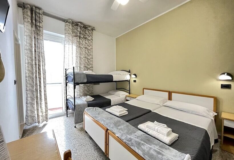 이코노이 4인룸, Quisisana Riccione