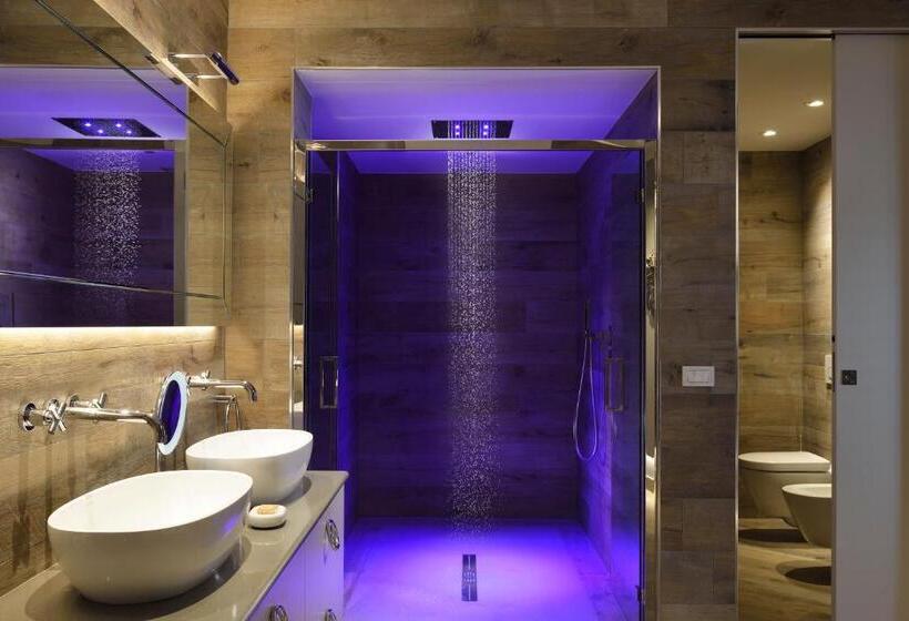 سوییت, Riva Del Sole Resort & Spa