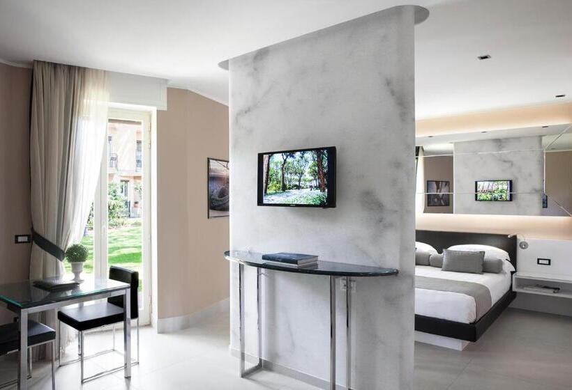 سوئیت جونیور خانوادگی, Riva Del Sole Resort & Spa