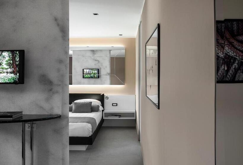 سوئیت جونیور خانوادگی, Riva Del Sole Resort & Spa