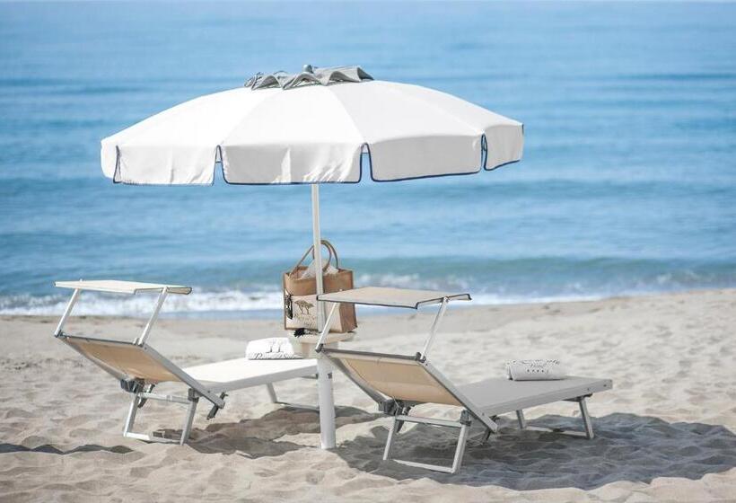 اتاق سوپریور با تخت بزرگ, Riva Del Sole Resort & Spa