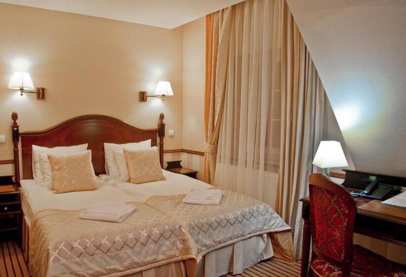 اتاق استاندارد, St. Bruno