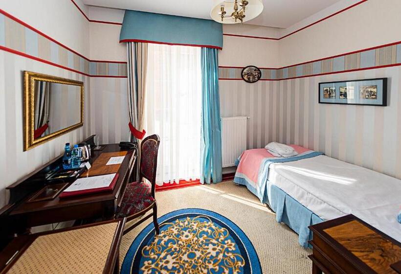 اتاق استاندارد یک نفره, St. Bruno