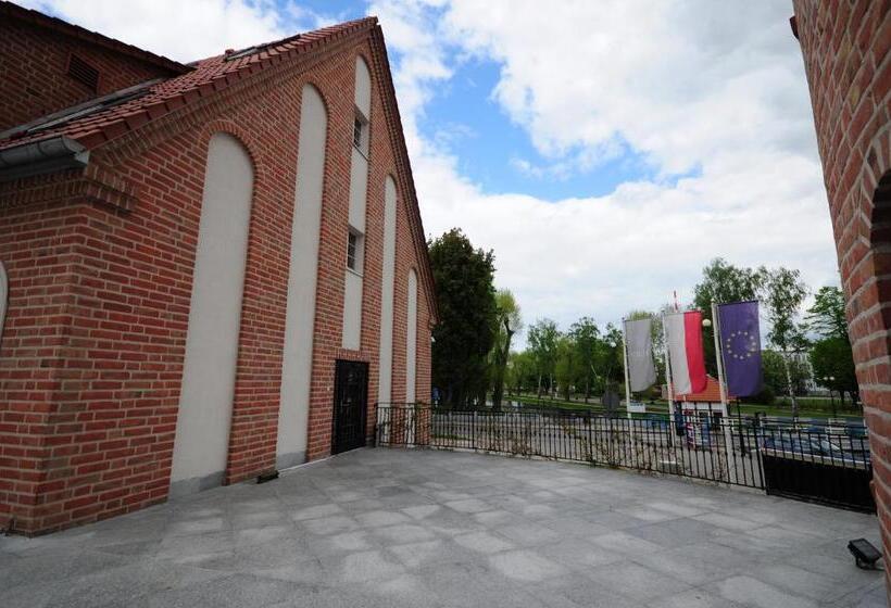 آپارتمان اجرایی 1 خوابه, St. Bruno