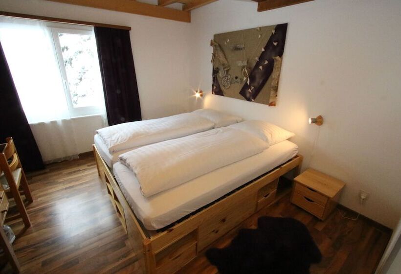 标准间, Surselva