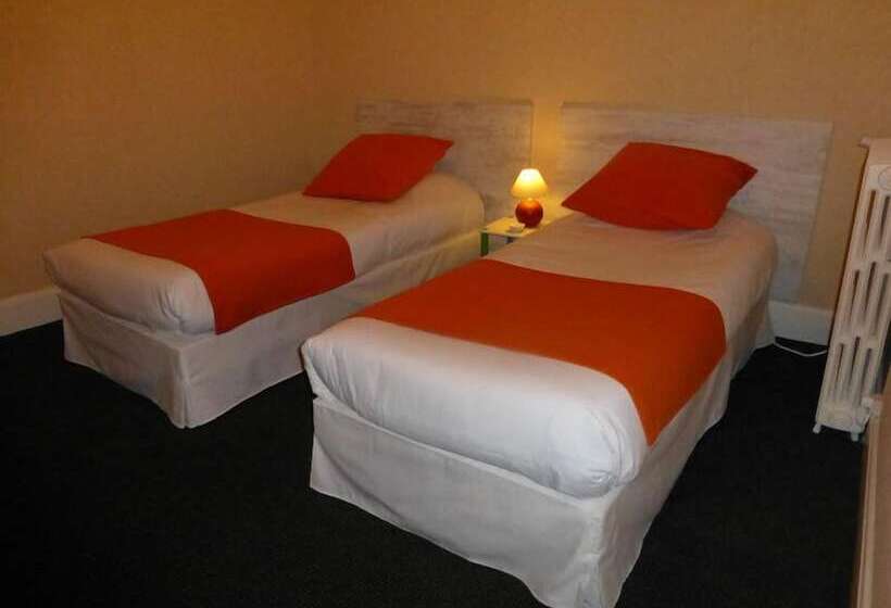 Quarto Triplo Estandar, Trianon
