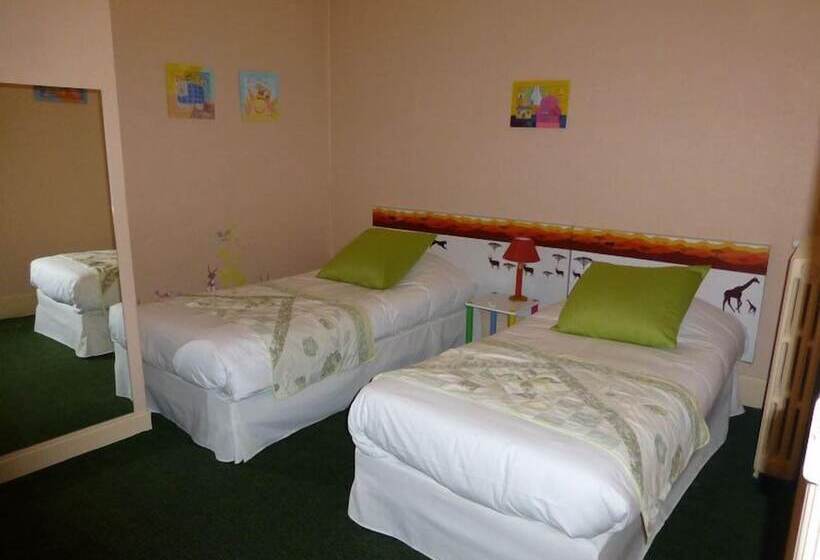 标准三人间, Trianon