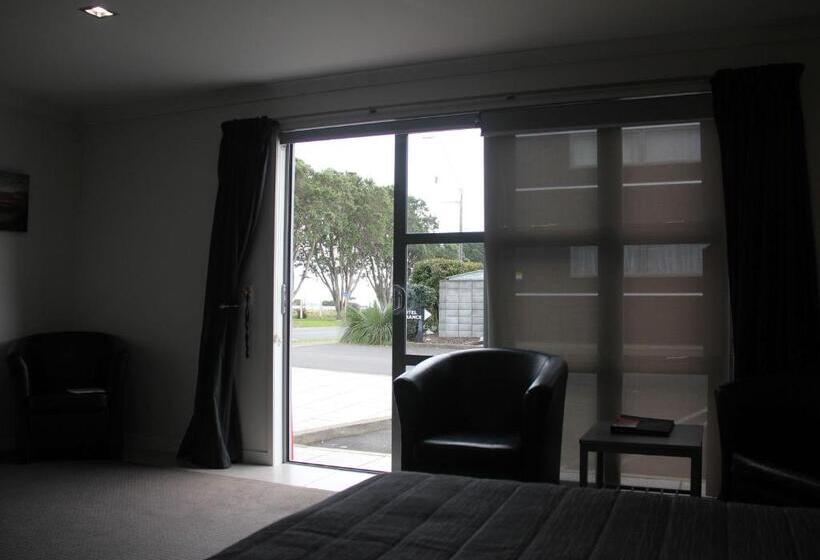 דירת חדר, Pukekura Motor Lodge