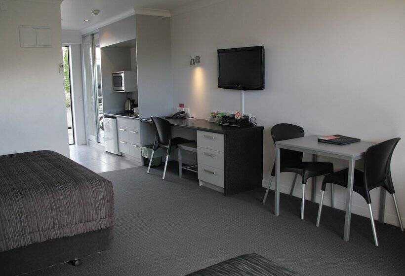 חדר סטודיו סטנדרד, Pukekura Motor Lodge