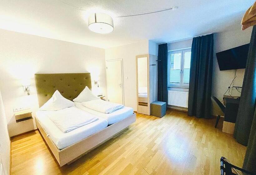 غرفة قياسية, & Restaurant Fischer