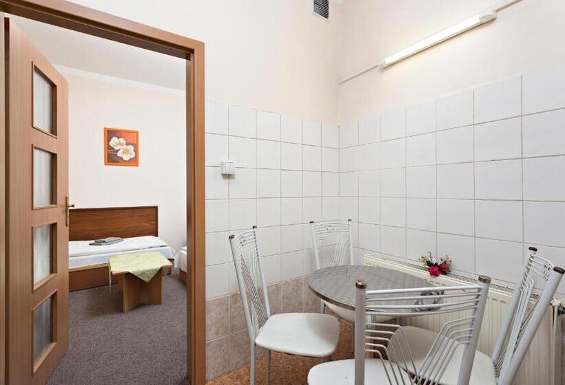 سوییت, Penzion Hotel Morrison