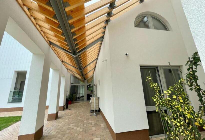 带阳台的豪华间, Tornácos Hotel   Hegykő