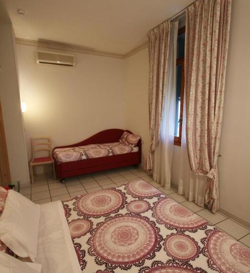 Номер Стандарт Трехместный, Villa Gina