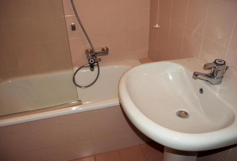 Номер Стандарт Трехместный, Villa Gina