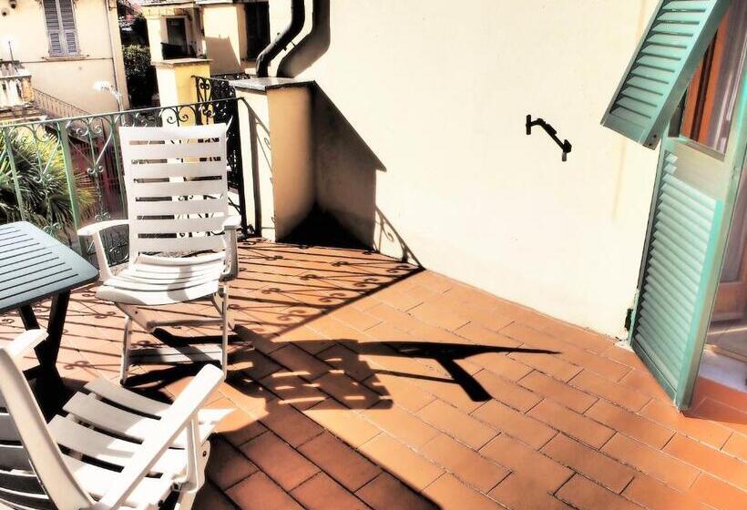 Номер Стандарт с Балконом, Villa Gina