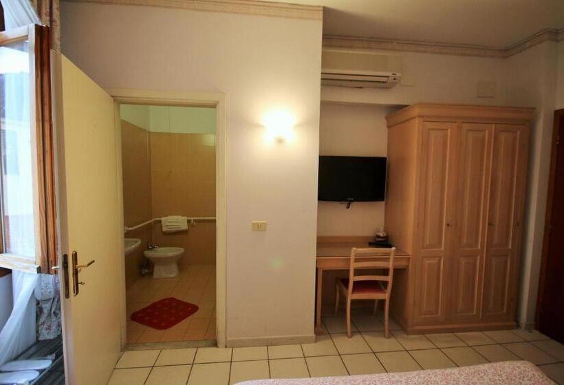 Четырехместный Номер Стандарт, Villa Gina