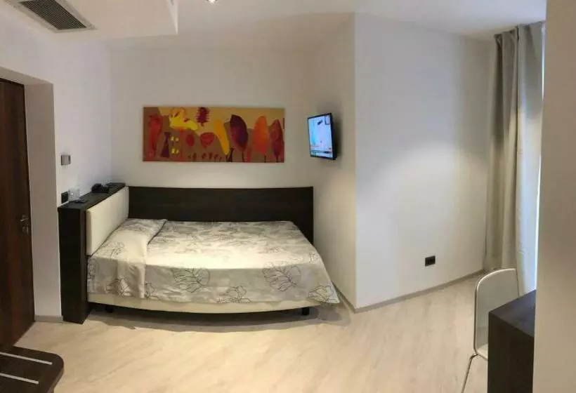 バルコニー付きシングルスタンダードルーム, Villa Rosa
