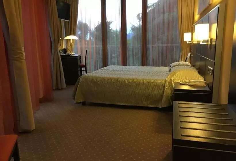 バルコニー付きスーペリアルーム, Villa Rosa