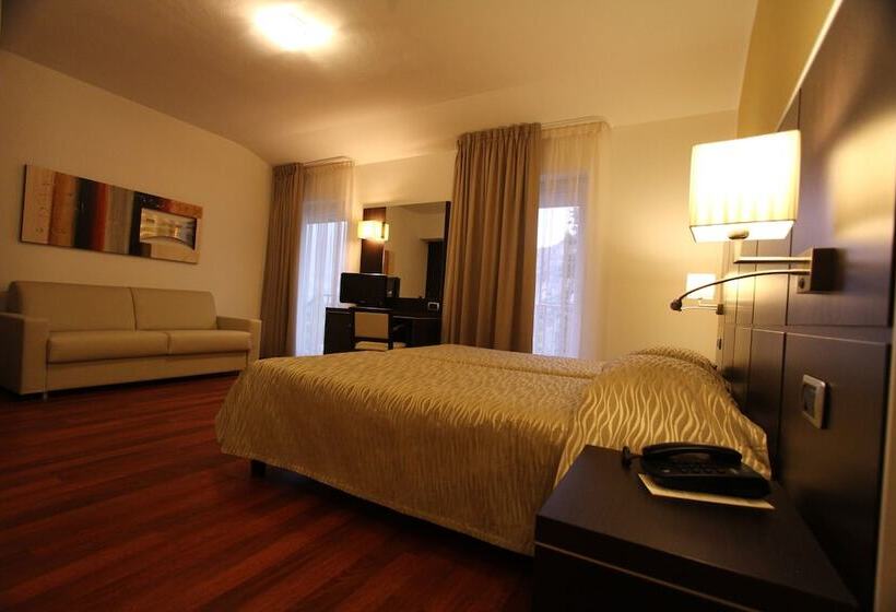 Семейный Номер, Villa Rosa