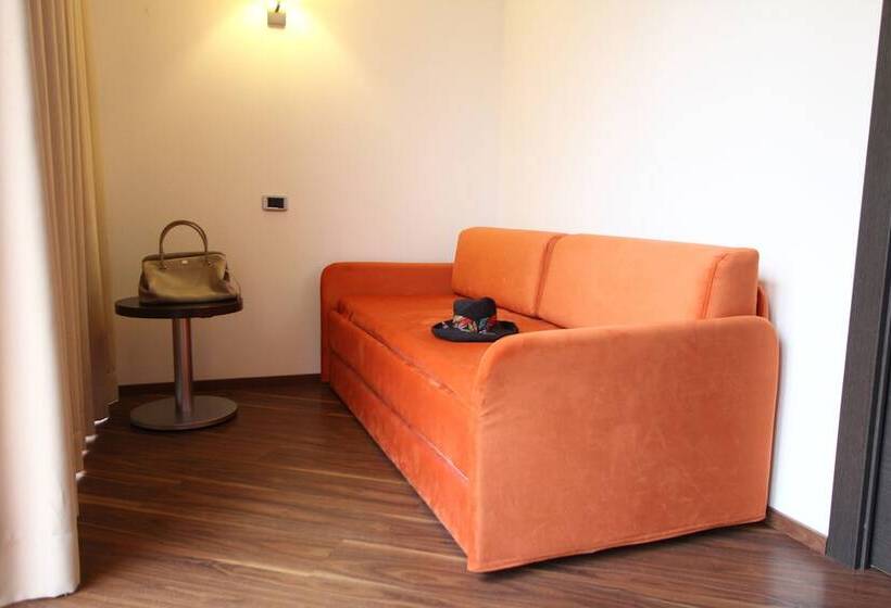 Семейный Номер, Villa Rosa