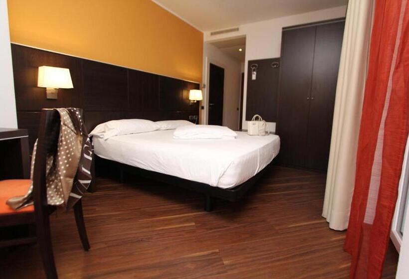 Номер Стандарт с Балконом, Villa Rosa