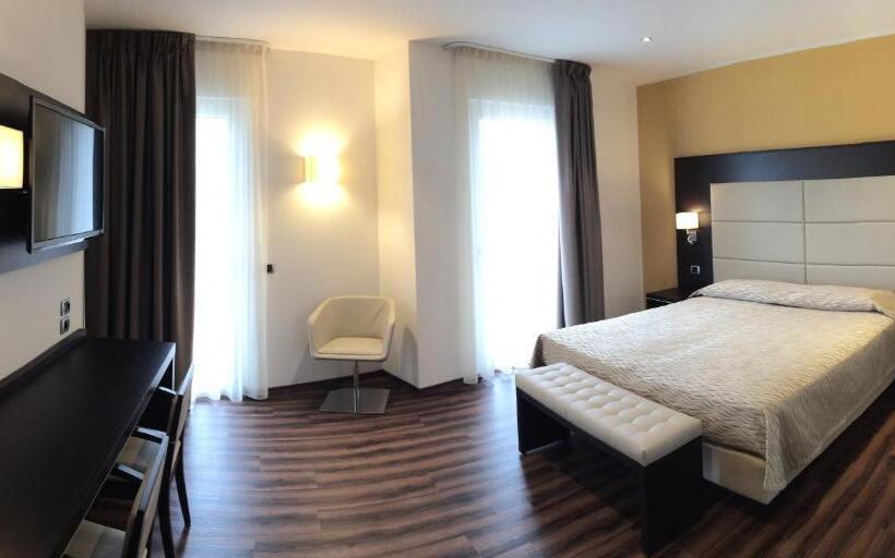 Номер Superior с Балконом, Villa Rosa