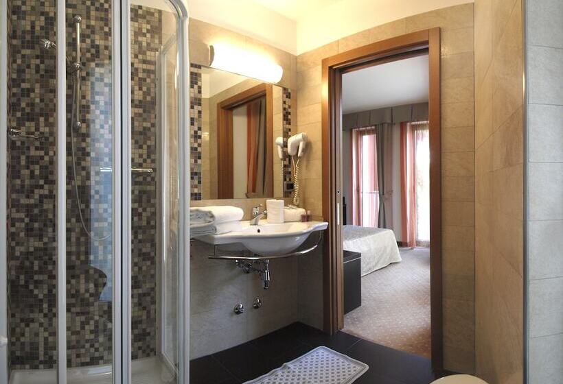 Семейный Номер, Villa Rosa