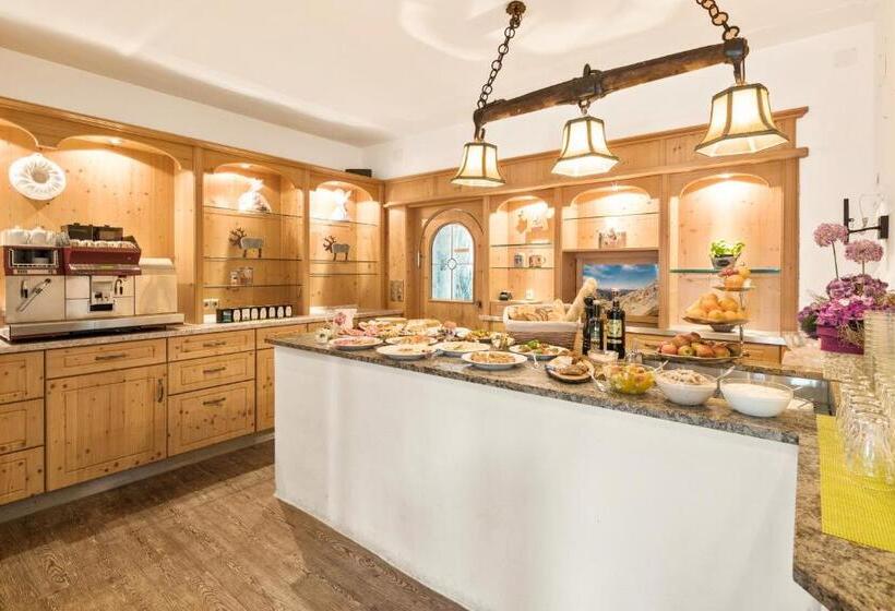 اتاق استاندارد سه نفره, Zur Schönen Aussicht Hotel Garni