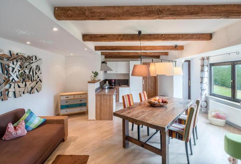 Juniorsviitti Vuoristonäkymä, Zur Schönen Aussicht Hotel Garni