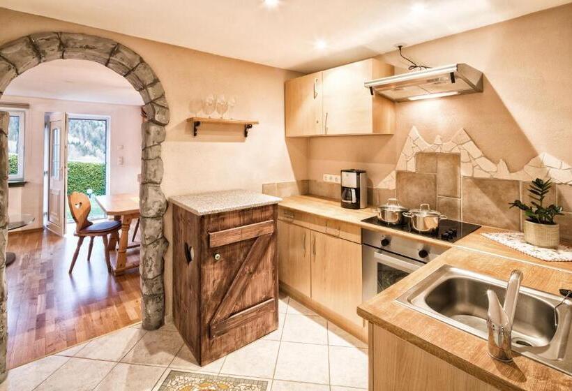 Huoneisto 1 Makuuhuone Pohjakerros, Zur Schönen Aussicht Hotel Garni