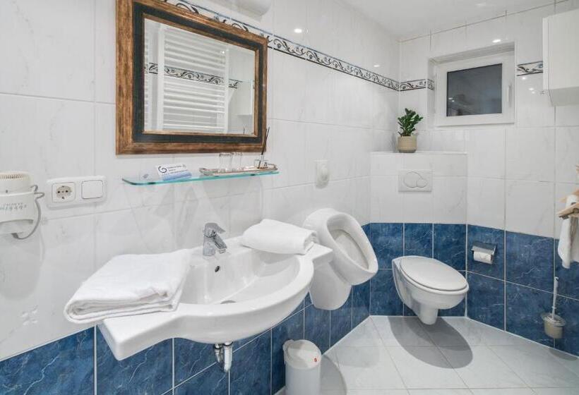 آپارتمان 1 خوابه همکف, Zur Schönen Aussicht Hotel Garni