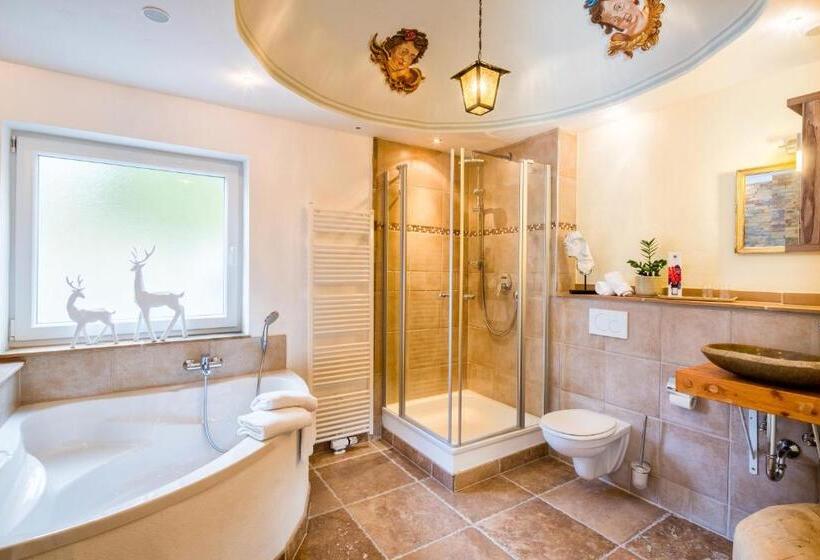 Deluxe-huone Parveke, Zur Schönen Aussicht Hotel Garni