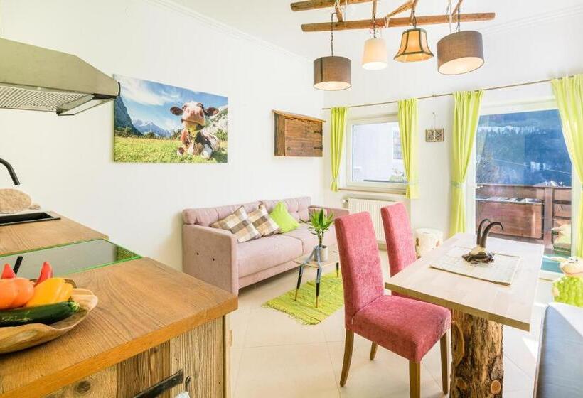 Huoneisto 1 Makuuhuone Parveke, Zur Schönen Aussicht Hotel Garni