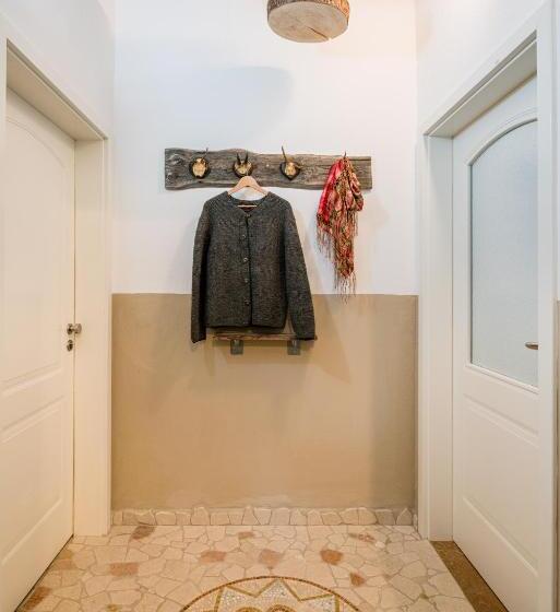 Huoneisto 1 Makuuhuone Parveke, Zur Schönen Aussicht Hotel Garni