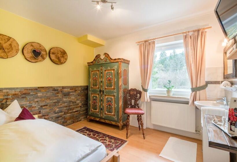 اتاق استاندارد یک تخته با سرویس بهداشتی مشترک, Zur Schönen Aussicht Hotel Garni