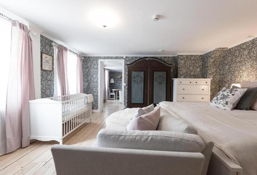 إستوديو قياسى مزودة بتراس, Smålandsgården