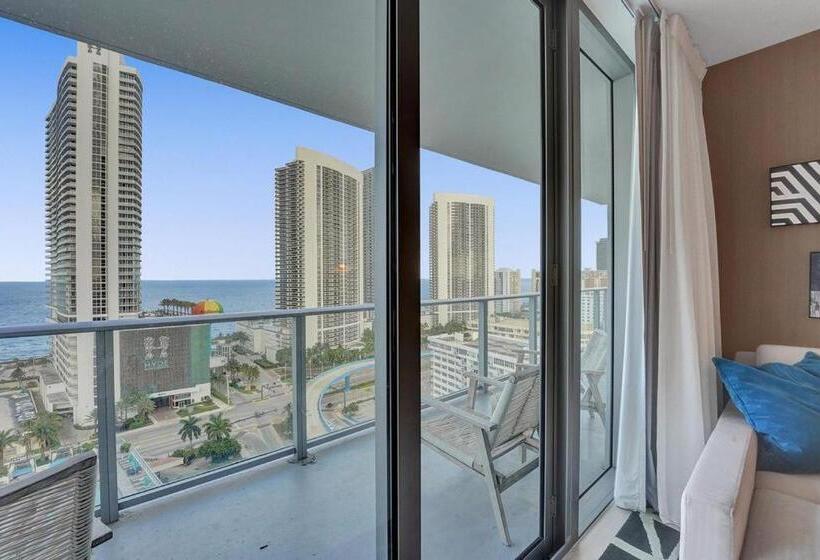 Апартаменты 2 Спальни, Amazing Apartments At H Beach House