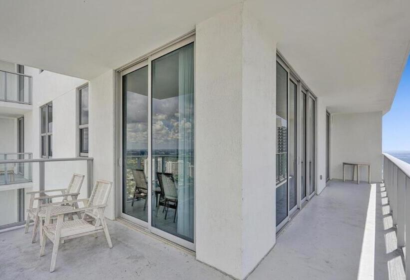 Апартаменты 3 Спальни, Amazing Apartments At H Beach House