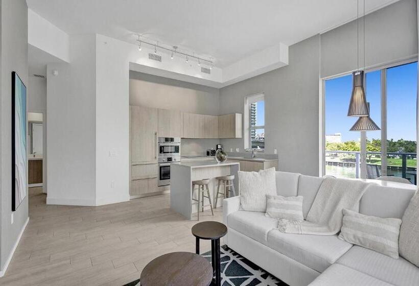 Апартаменты 1 Спальня Вид на Бассейн, Amazing Apartments At H Beach House