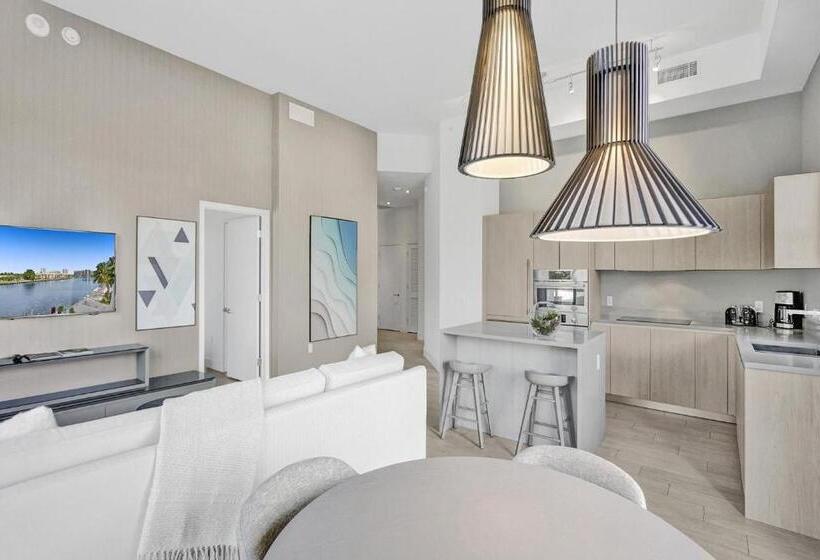 Апартаменты 1 Спальня Вид на Бассейн, Amazing Apartments At H Beach House