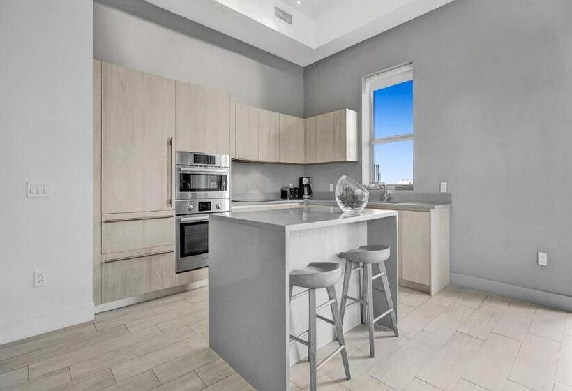 Апартаменты 1 Спальня Вид на Бассейн, Amazing Apartments At H Beach House