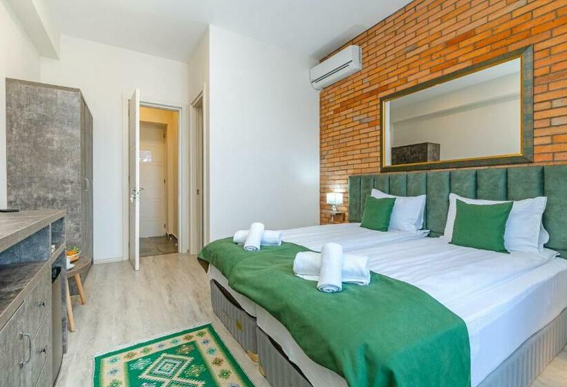 اتاق استاندارد با چشمانداز کوهستان, Château Mosmieri Hotel & Winery